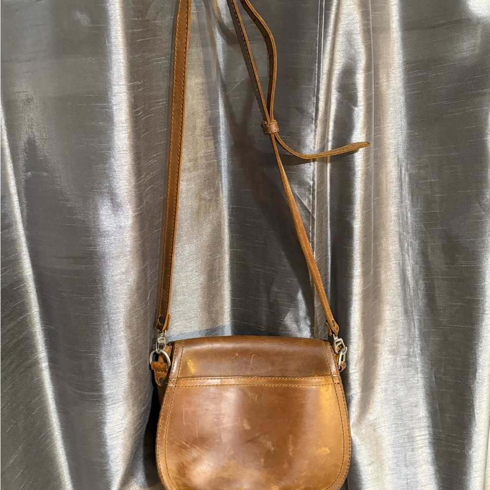 Saddleback Leather Brown Bag View 3